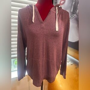 Women's soft Purple Hoodie by Market Spruce 
Size S